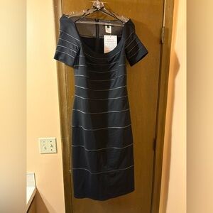 NWT Tadashi Shoji black boning sheath midi dress